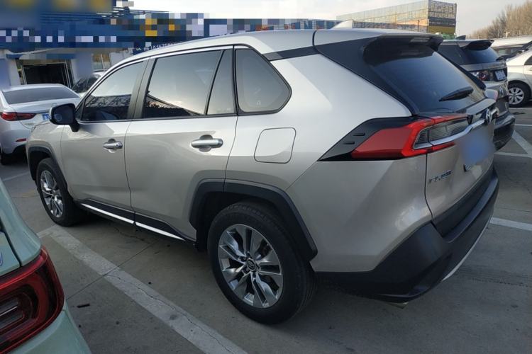 Used Toyota Wildlander 2020 2.0L CVT Two-Wheel Drive Luxury Edition