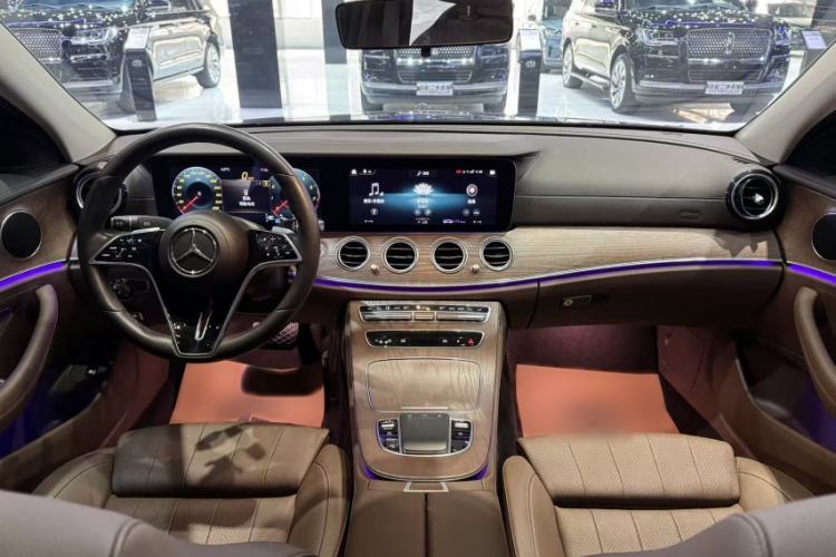 Used Mercedes-Benz E-Class 2023 Facelift E 260 L
