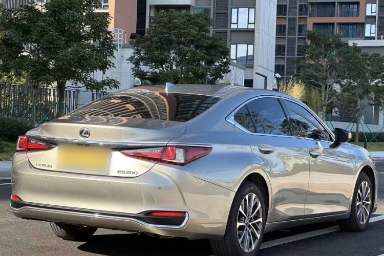 Used Lexus ES 2023 200 Excellence Edition