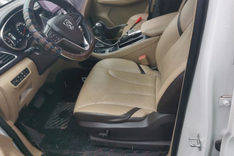 Used Baojun 730 2017 1.8L iAMT Prestige Version 7 Seats