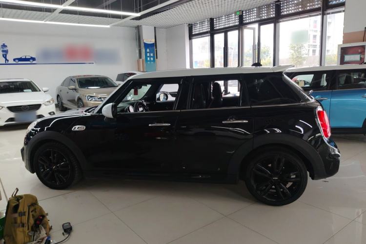 Used  MINI 2017 2.0T COOPER S Racing Enthusiast Five-Door Edition
