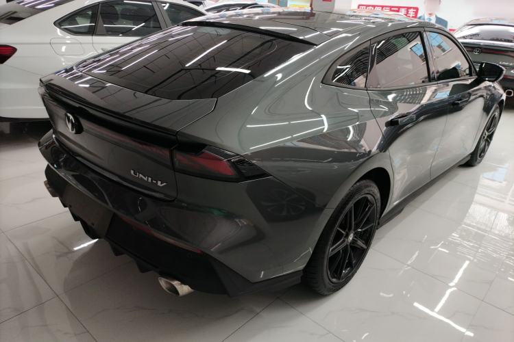 Used Changan UNI-V 2022 1.5T Prestige Version
