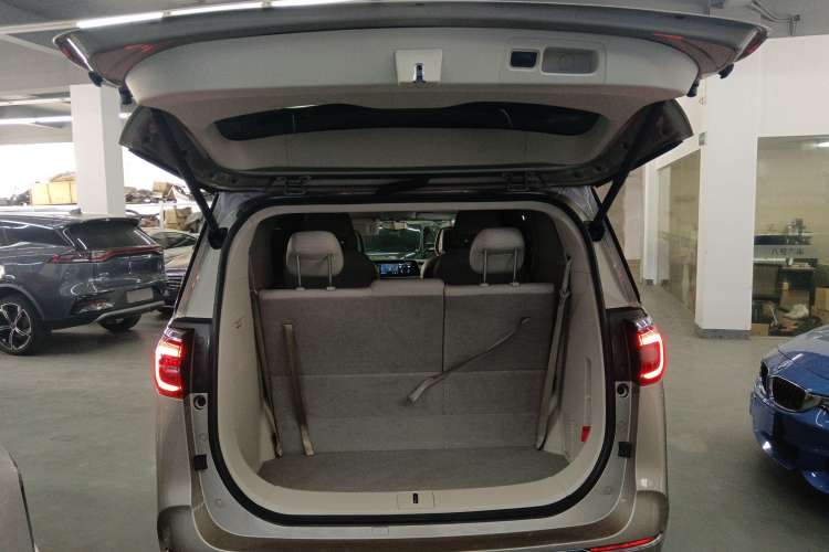 Used Buick GL8 2022 ES Landtrek 653T Comfort Edition
