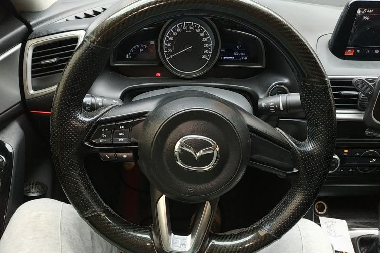 Used Mazda Mazda 3 Axela 2019 Cloud-Controlled Sedan 1.5L Automatic Luxury Model China VI Standard