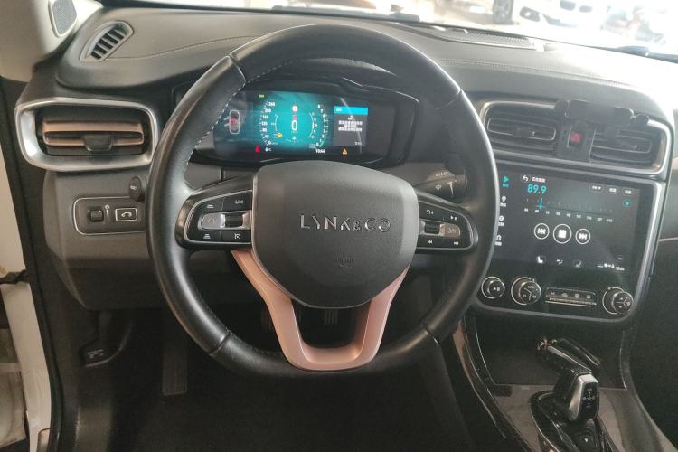 Used Lynk & Co 01 2017 2.0T Two-Wheel Drive Pro Edition
