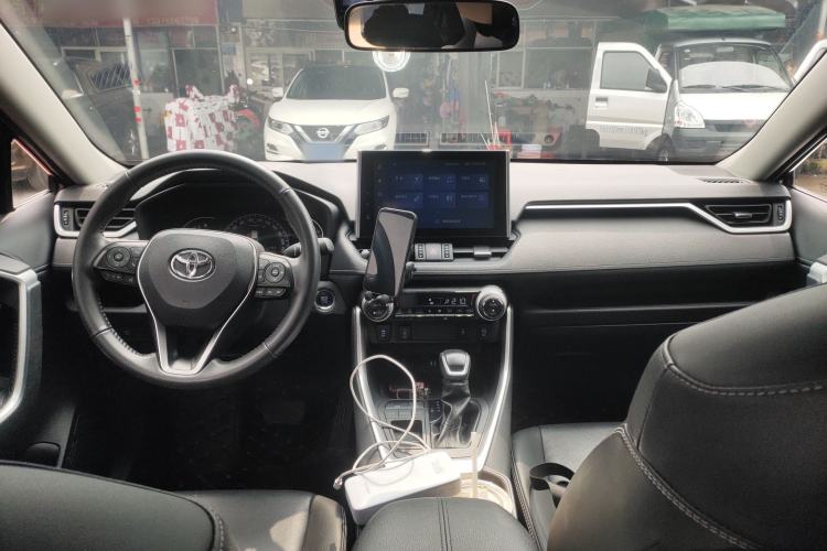 Used Toyota RAV4 2021 2.0L CVT Two-Wheel Drive Fashion PLUS Edition