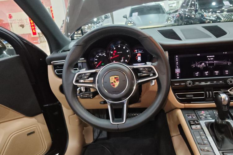 Used Porsche Macan 2018 Macan 2.0T