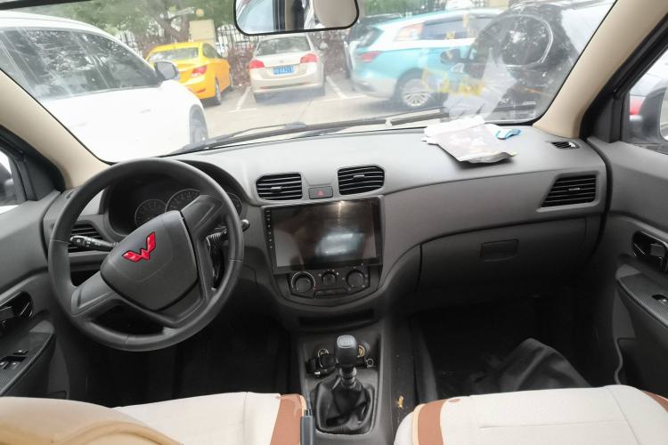 Used Wuling Hongguang 2018 1.5L Classic S Base Model
