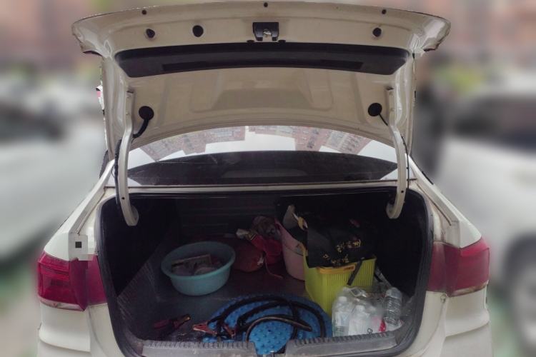 Used Volkswagen Santana 2016 1.6L Manual Fashion Edition
