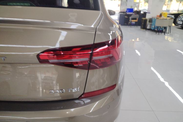 Used Volkswagen Passat 2019 330TSI Elite Edition China VI
