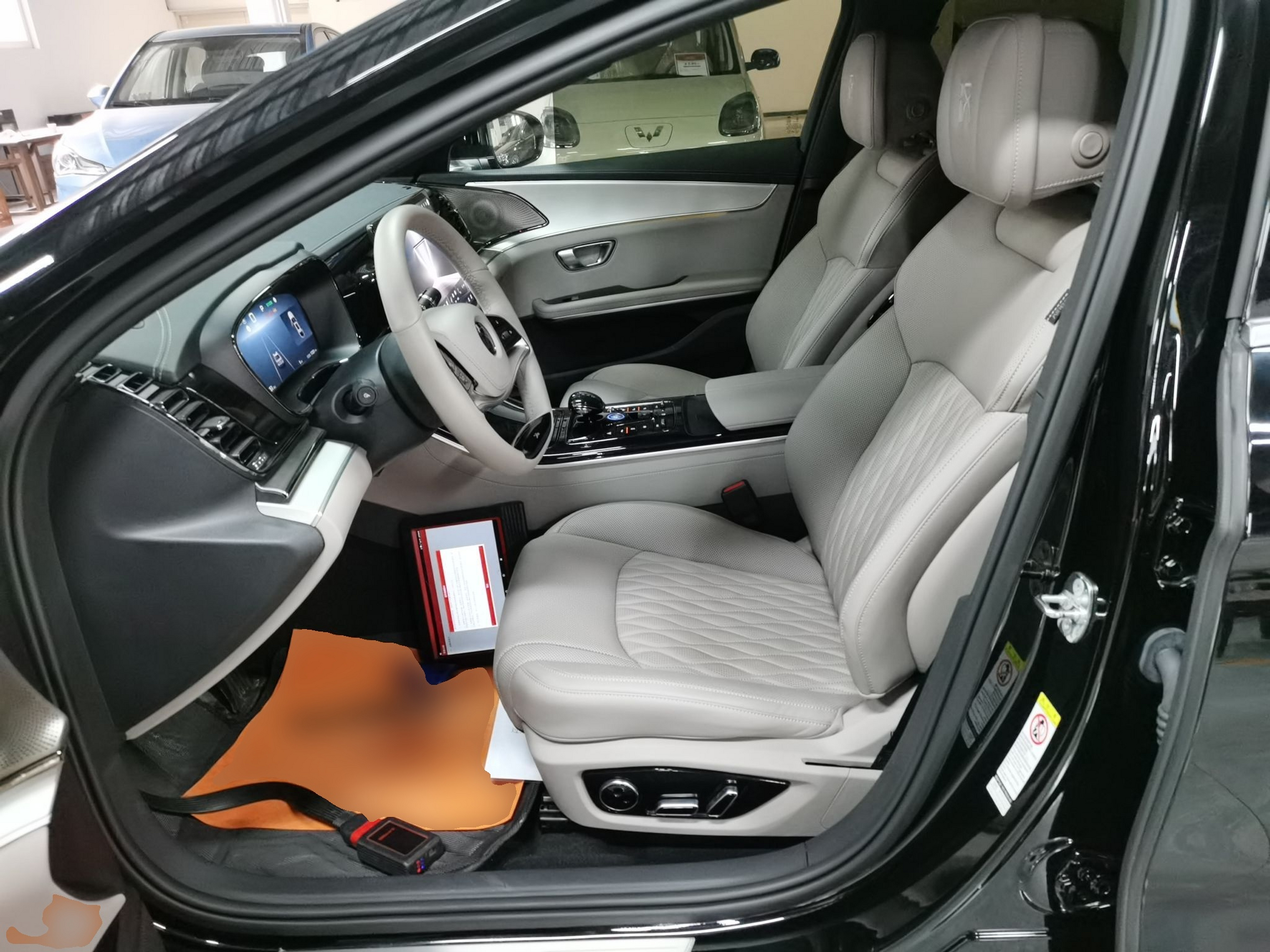 Переднее сиденье в автомобиле