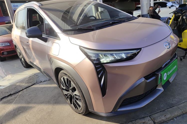 Used AION Y 2022 70 Tech Edition Lithium Iron Phosphate
