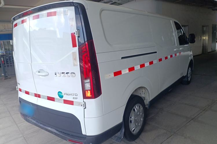 Used Iveco Fidato 2023 V33 Van 2.0T 93kW Manual - Starway Edition Low Roof
