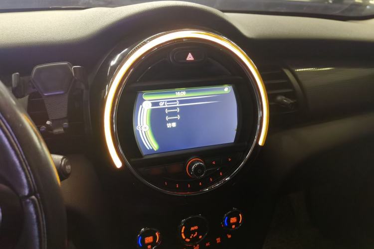 Used  MINI 2015 1.5T COOPER Excitement Five-Door Edition