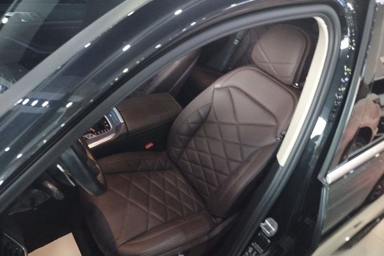 Used BMW X5 2022 Restyled xDrive 30Li Luxury Version M Sport Package