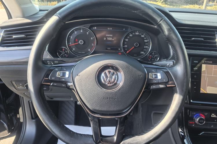 Used Volkswagen Phideon 2018 Revised Version 380TSI Two-Wheel Drive Business Edition
