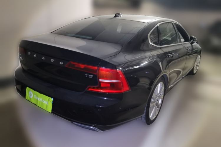 Used Volvo S90 2017 T4 Zhiyi Edition
