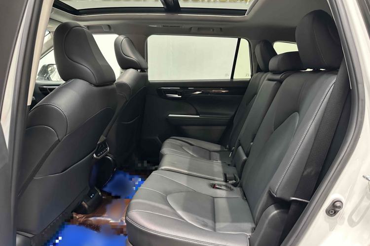Used Toyota Highlander 2022 Dual-Engine 2.5L Two-Wheel Drive Prestige Edition 7-Seater
