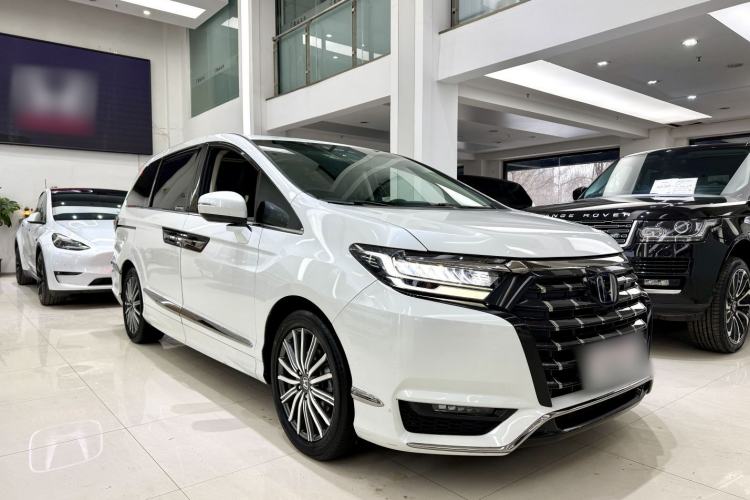 Used Honda Elysion 2022 2.0L eHEV Luxury First Edition

