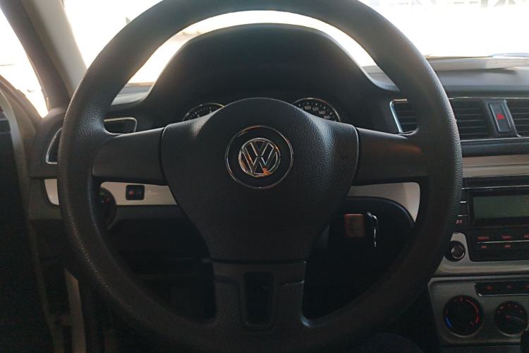 Used Volkswagen Lavida 2013 Restyled Classic 1.6L Automatic Comfort Edition