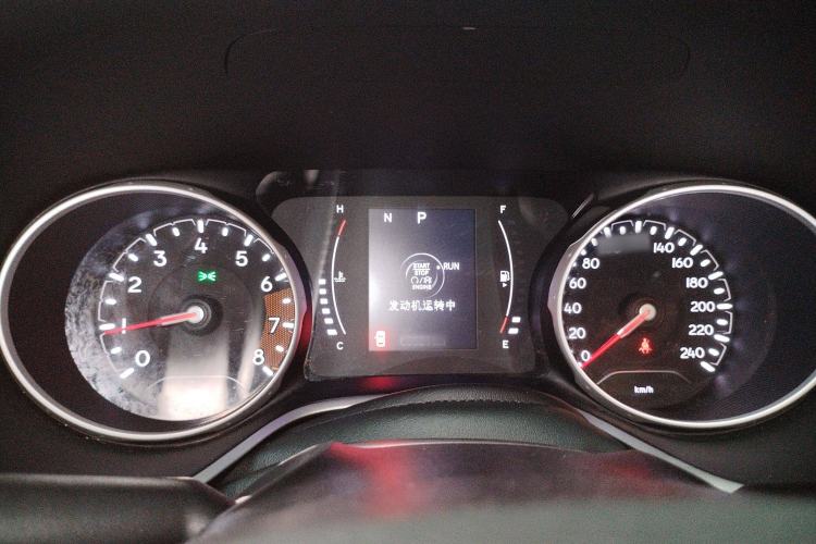 Used  Compass 2020 220T Automatic Leading Edition
