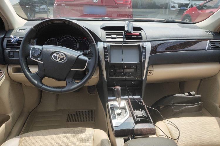 Used Toyota Camry 2015 2.0G Premier Edition
