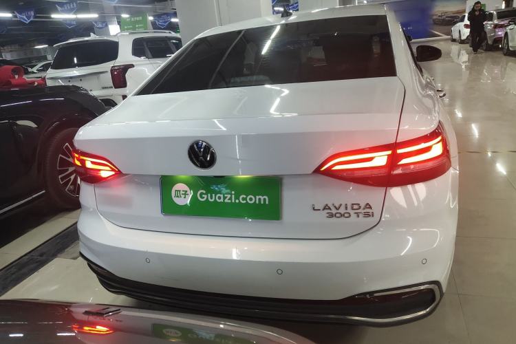 Used Volkswagen Lavida 2023 300TSI DSG Full-Comfort Edition
