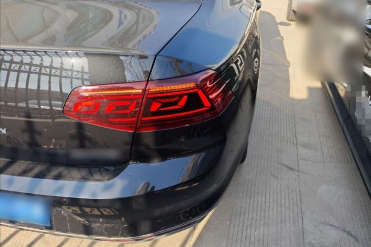 Used Volkswagen Magotan 2023 2 Million Units Commemorative Edition 330TSI DSG Luxury Version
