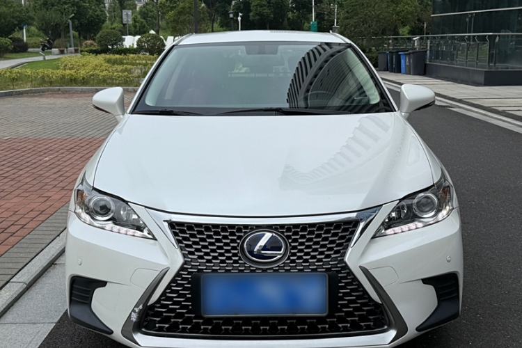 Used Lexus CT 2017 CT200h Elite Edition Solid Color China V Standard
