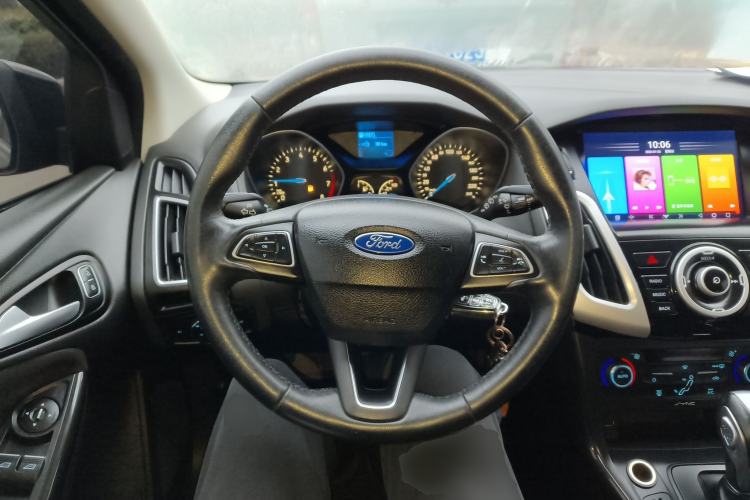Used Ford Focus 2015 Hatchback 1.6L Automatic Fashion Edition