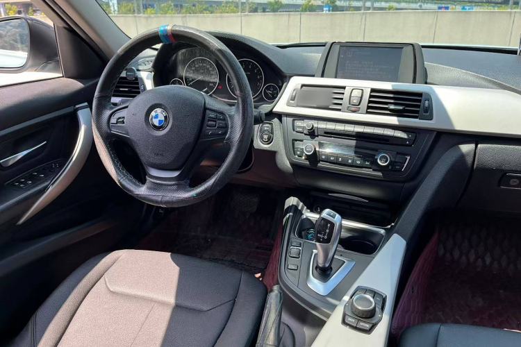 Used BMW 3 Series 2015 320Li Luxury Edition Fashion Model

