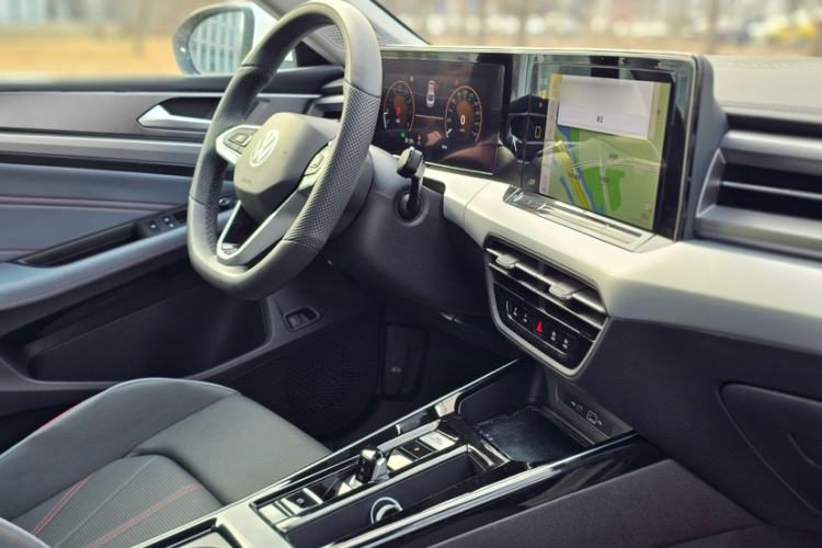 Used Volkswagen Lamando 2024 Lavida L 280TSI DSG Cool & Spicy Edition
