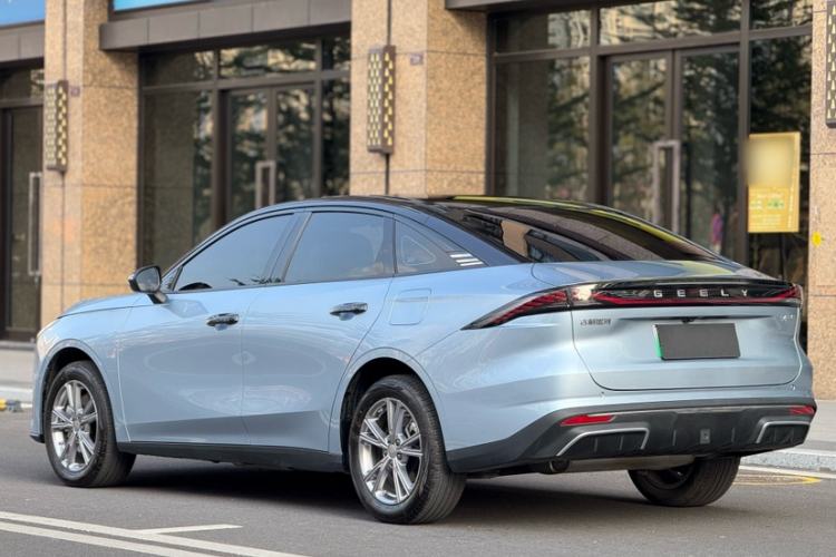 Used  L6 2025 EM-i 140km Long-Range Version