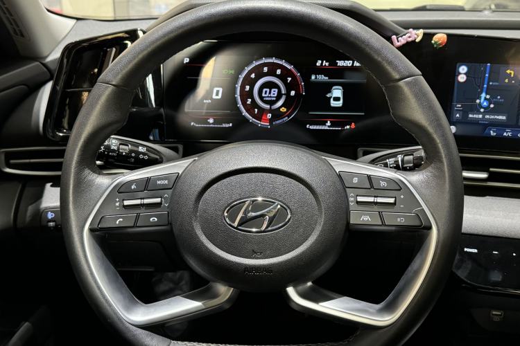 Used Hyundai Elantra 2022 1.5L CVT LUX Prestige Edition