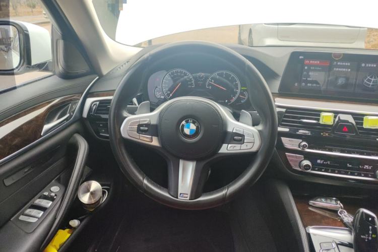 Used BMW 5 Series 2018 525Li Luxury Package
