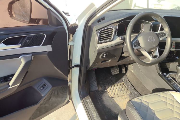 Used Volkswagen Tayron 2023 300TSI Two-Wheel-Drive Luxury Plus Advanced Edition
