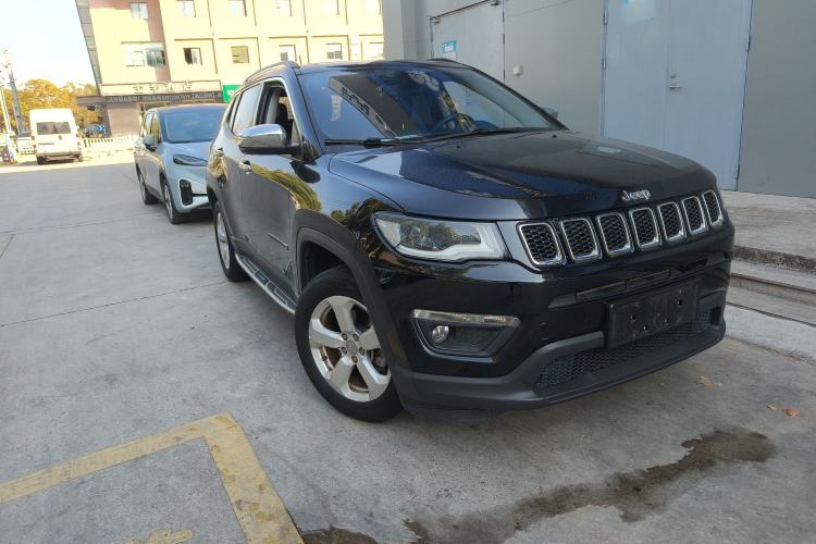 Used  Compass 2019 220T Automatic Enjoyment Version
