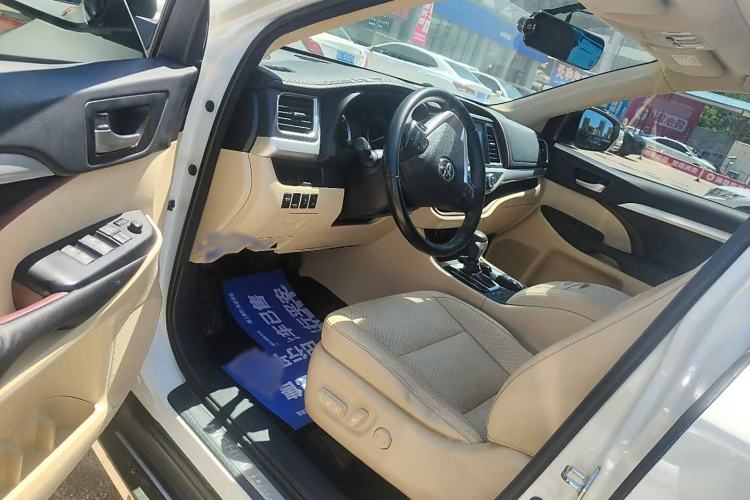 Used Toyota Highlander 2015 2.0T Two-Wheel Drive Luxury Edition 7 Seats
