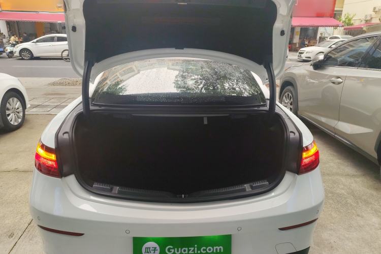 Used Mercedes-Benz E-Class 2017 E 200 4MATIC Coupe
