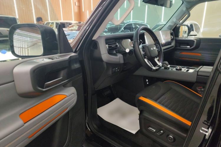 Used  BJ40 2024 2.0D All-New Blade Hero Crosser
