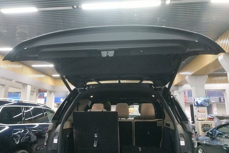 Used Land Rover Discovery 2019 3.0 SC V6 SE