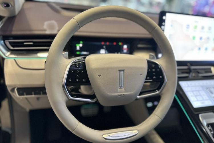 Used Wey Mocha 2021 2.0T Two-Wheel-Drive Premium Edition
