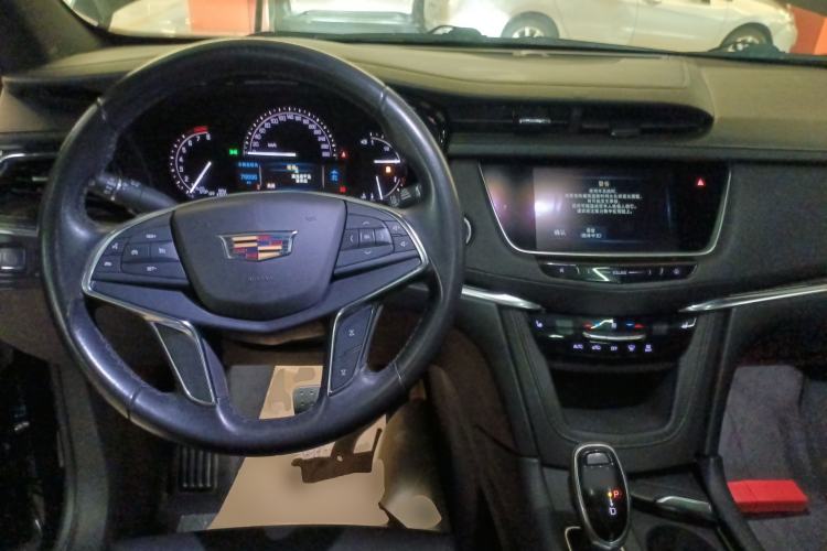 Used Cadillac XT5 2018 28E Four-Wheel Drive Tech Version
