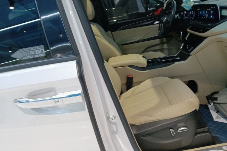 Used Buick GL8 2022 ES Landtrek 653T Smart Flagship Model
