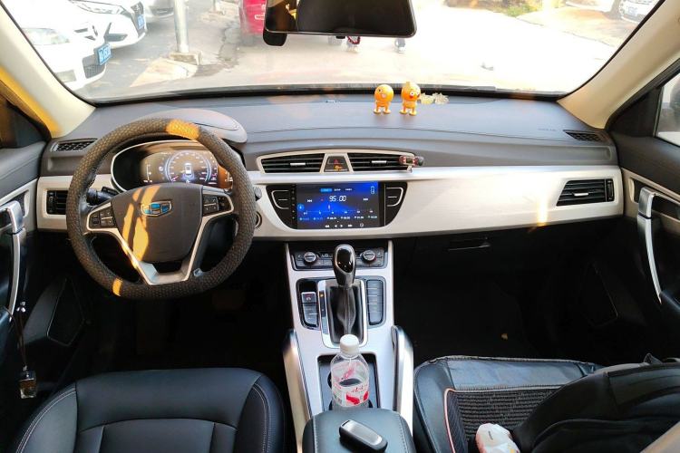 Used Geely Auto Emgrand X7 Sport 2018 1.8TD Automatic Two-Wheel Drive Smart Connect 4G Internet Edition
