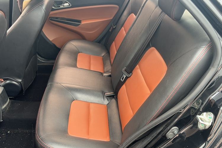 Used Geely Auto Diamond 2016 1.5L Manual Entry-Level Trim
