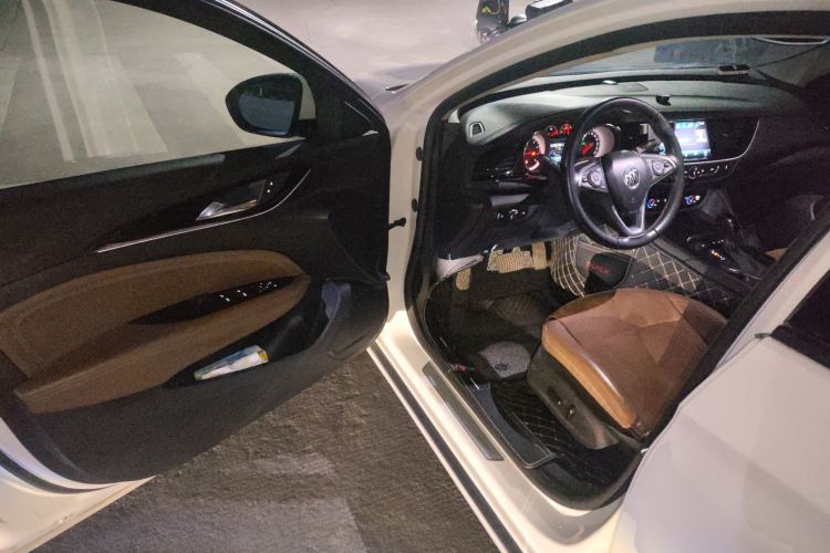Used Buick Regal 2019 20T Luxury Model China VI Standard