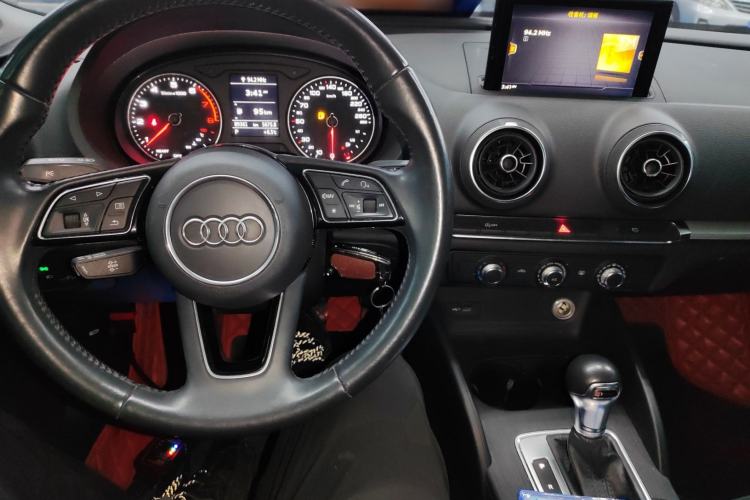 Used Audi A3 2020 Restyled Limousine 35 TFSI Ambition Version China VI
