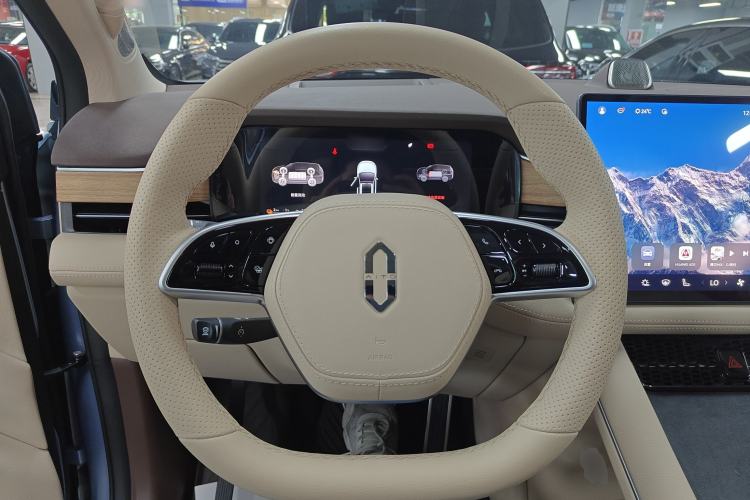 Used Hima AITO M7 2024 1.5T Intelligent Driving 4WD Max Edition 5 Seats