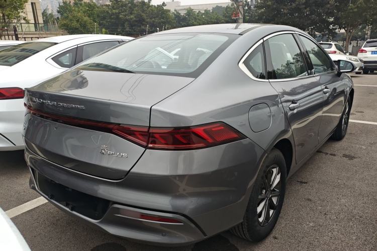 Used BYD Qin PLUS 2021 EV 400KM Leading Comfort Edition
